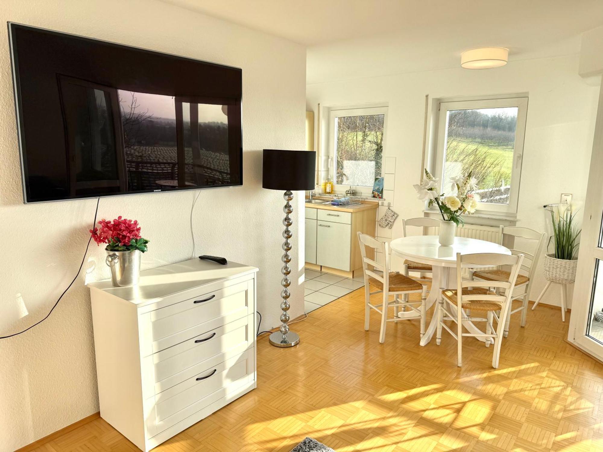Panorama Domizil Ravensburg Mit Alpenblick Balkon Apartment Bagian luar foto